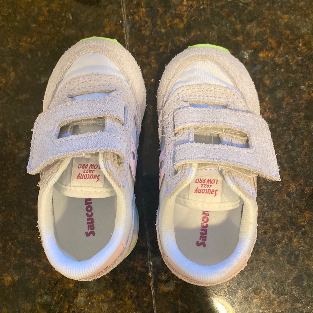 Toddler Saucony jazz low pro sneaker 5.5
